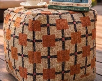 Fodera per pouf marocchino fatta a mano, cuscino da pavimento boho, pouf geometrico beige e ruggine, pouf in lana e iuta, poggiapiedi rustico da fattoria.