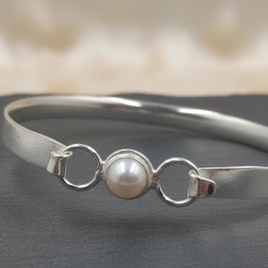 Elegantes Sterling Silber Perlen Armband - Handgemachter Armreif für Frauen, Geschenk für Jubiläum oder Geburtstag