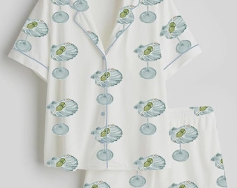 Pijama de satén con estampado de conchas y martini para mujer, de manga corta y larga, con botones y estampado de cócteles de lujo.