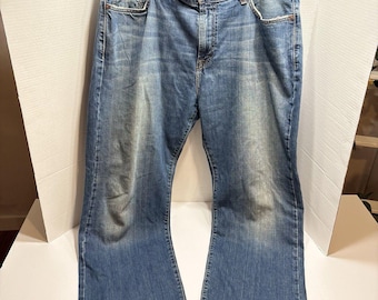 Vintage Lucky Brand Dungarees 38x30.5 Boot Cut Zip Fly Short Length Denim Jeans