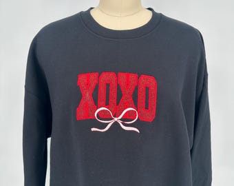 XOXO Coquette Design Glitter HTV Appliqué Embroidered Sweatshirt