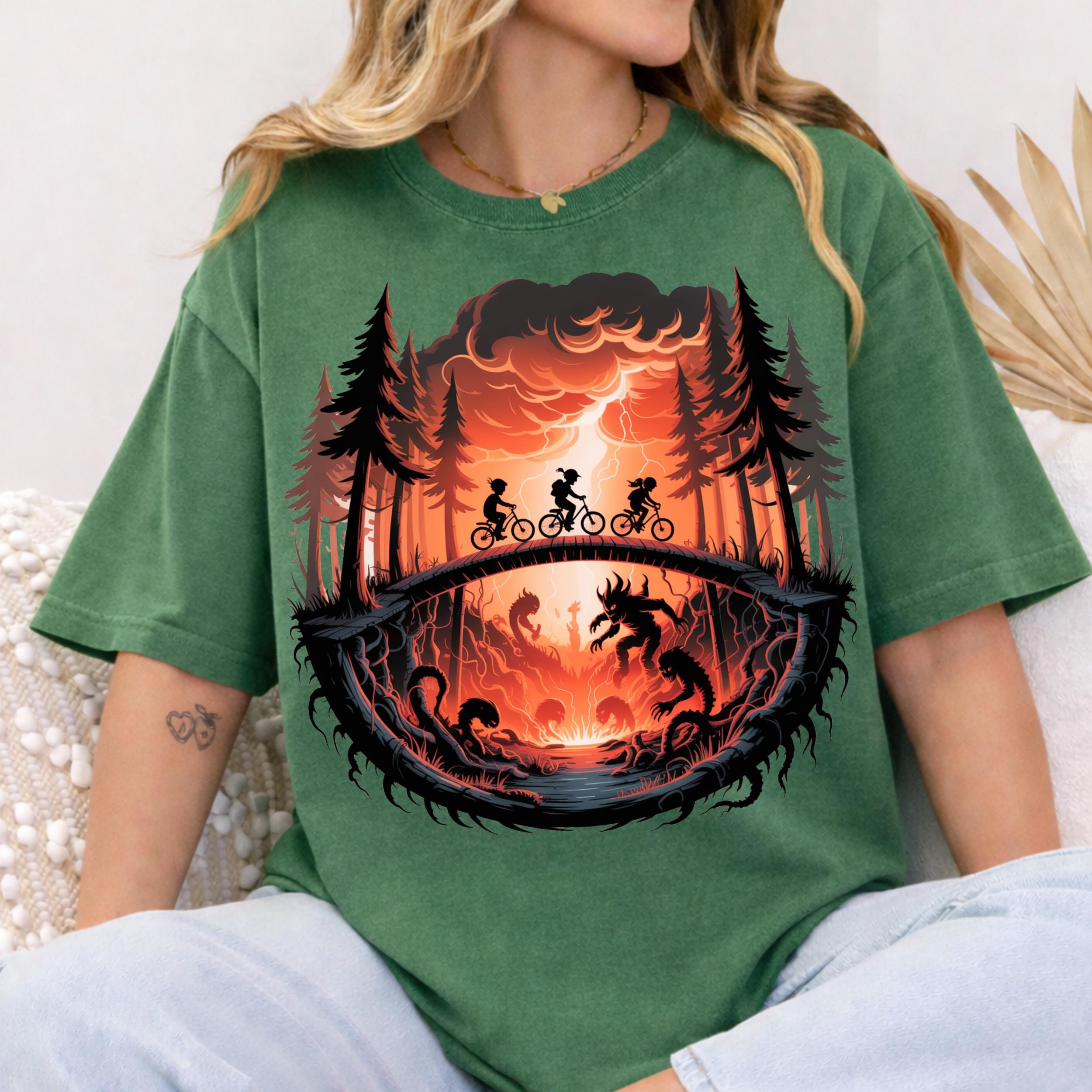Upside Down Silhouette Sunset PNG Graphic - 80s Horror TV Show Fan Art ...