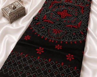 Sari de seda Tussar negro tejido a mano / Diseño de bordado Kantha de seda Assam de boutique con pieza para blusa