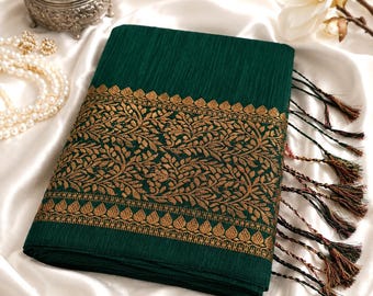 Sari verde de lino y algodón con borde de yute dorado / Saris festivos para mujer