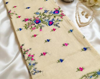 Sari de seda Tussar con bordado Kantha floral tejido a mano / Diseño de nudo bullion de seda Assam