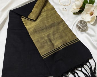 Sari de algodón Khadi tejido a mano con pallu dorado