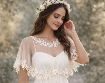 Wedding Dress Topper, Romantic Ivory Bridal Cape, Short Wedding Cape for Bride, Wedding Capelet, Floral Lace Wedding Dress Cape
