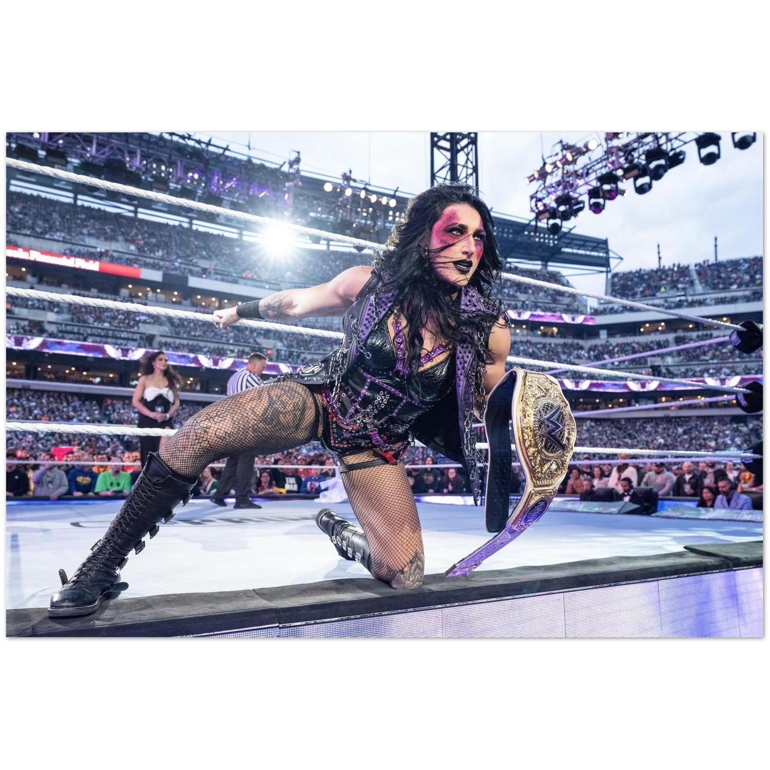 Offizieller WWE Poster-Druck – Rhea Ripley WrestleMania Sieg, A3 (29,7x42 Cm), Perfekt Fürs Zimmer Oder Büro