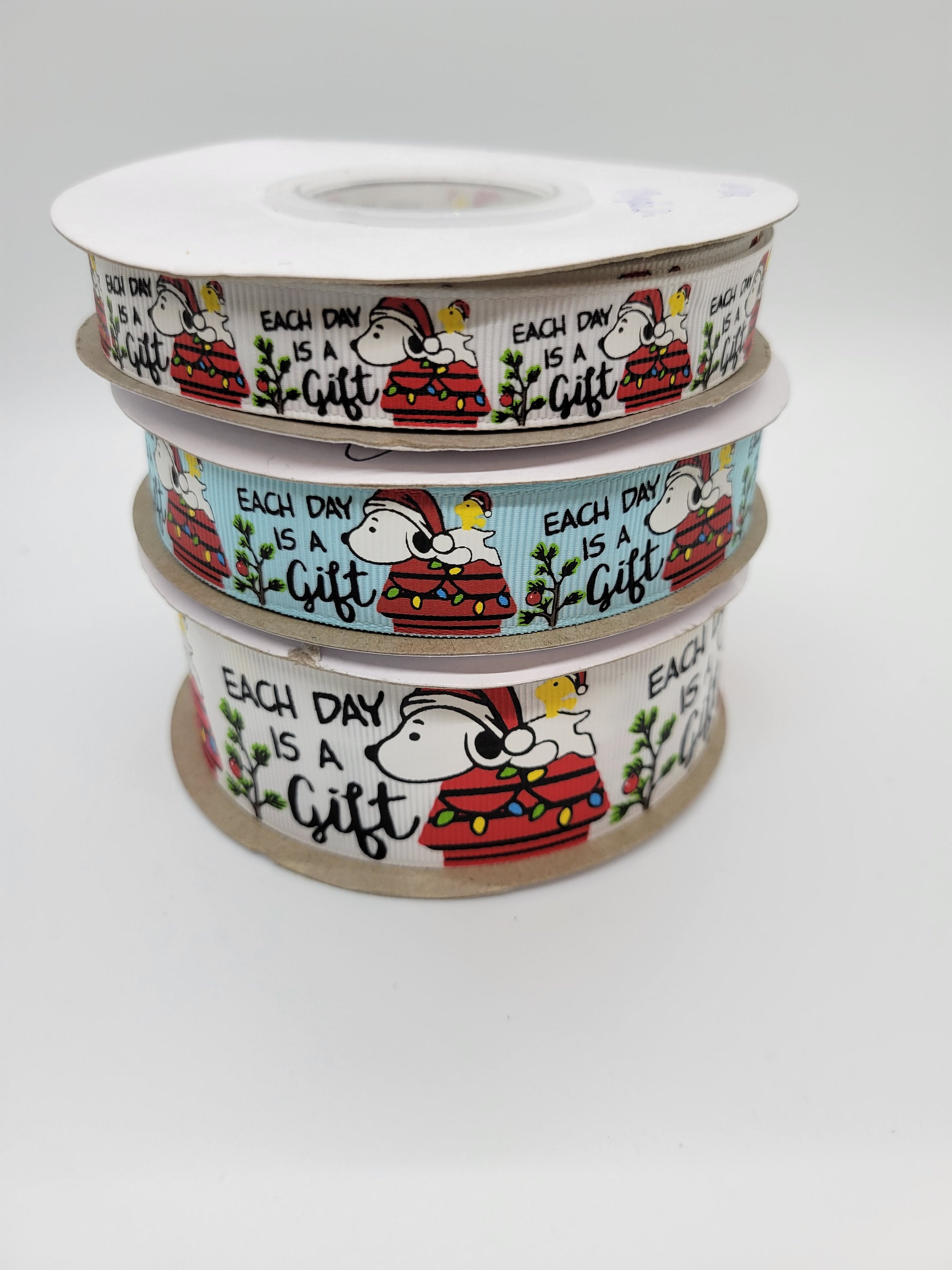 USDR dog on house ribbon