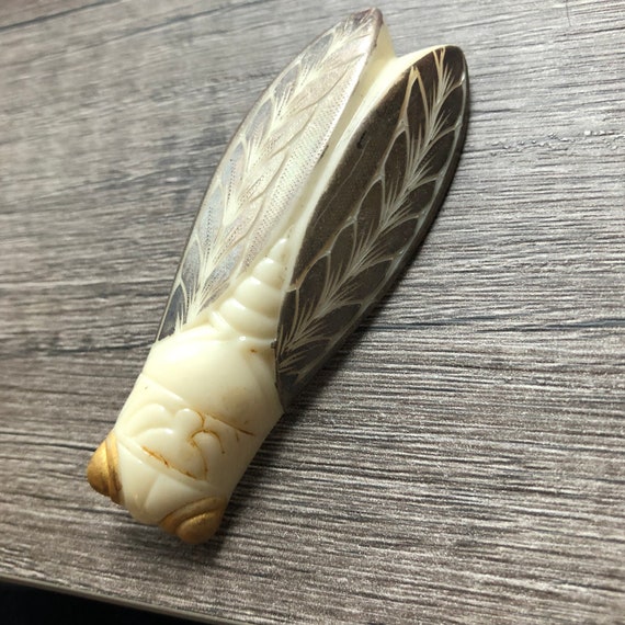 Vanilla cicada French good luck pin brooch bug