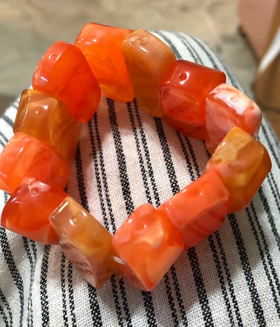 Lucite chunks stretch bangle bracelet marbled ora… - image 2