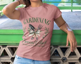 Camiseta del Club Social de Jardinería / Herramientas de jardinería, Corona floral, Juega en la tierra