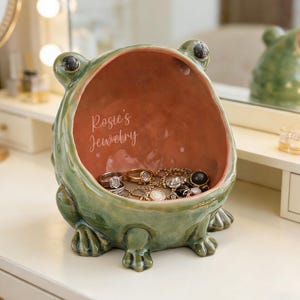 Personalized Frog Jewelry Dish, Custom Name Trinket Tray, Cute Vanity Ring Holder, Gift for Her, Girls Room Decor, Birthday Gift
