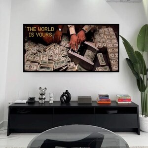 Obraz na płótnie „Świat należy do Ciebie” z „Człowiekiem z blizną”, scena z Tonym Montaną i dolarami, motywacyjna dekoracja ścienna z Alem Pacino