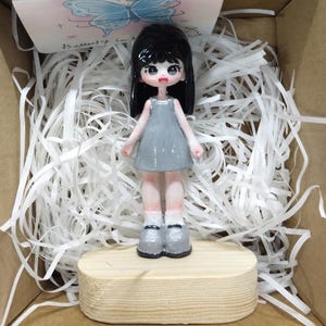 Custom-made handcrafted stone clay figurines, personalized and creative gifts.