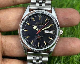 Vintage 1999 Citizen Automatic 8200 Day-date Japanese Men's Wrist
