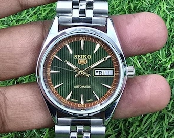 Montre vintage Day Date Seiko 5 hommes en acier, 17 rubis, remise à neuf