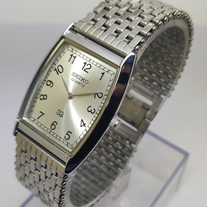 Vintage Seiko Quartz Rechteckig Männer Stahl Refurbliert Japanische Armbanduhr Silber Zifferblatt Arabische Ziffern
