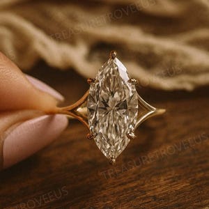 Marquise Cut Moissanite Verlobungsring Marquise Split Schaft 6 Prong Ring 14k Gelbgold Solitär Ring Ehering Geschenk für Frau