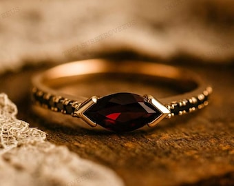 Einzigartiger Solitaire Marquise Cut Rubin Verlobungsring, Rubin 14K Roségold Ehering, Lünette Set Onyx Versprechensring, Jubiläumsgeschenke für Frauen