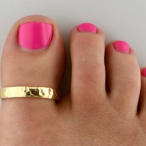Bold Hammered Big Toe Ring Toe Ring Sized Toe Ring Gold Big Toe Ring Gold Toe Ring Statement Ring Toe Rings TR03-H-XL image 1