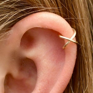 Criss Cross • Ear Cuff • Helix Ear Cuff • Ear Cuffs • Helix Ear Cuffs • Non Pierced • Minimalist Ear Cuff • Skinny Ear Cuff • EC648