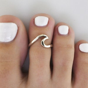 Wave • Adjustable Toe Ring • Toe Ring • Midi Ring • Knuckle Ring • Minimalist Ring • Dainty Ring • Silver Toe Ring • Ocean Wave • TRA74