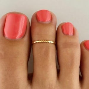 Tiny Dots • Toe Ring • Dainty Ring • Skinny Toe Ring • Stacking Toe Ring • Gold Toe Ring • Silver Toe Ring • Minimalist Ring • TR42