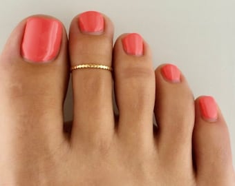 Tiny Dots • Toe Ring • Dainty Ring • Skinny Toe Ring • Stacking Toe Ring • Gold Toe Ring • Silver Toe Ring • Minimalist Ring • TR42