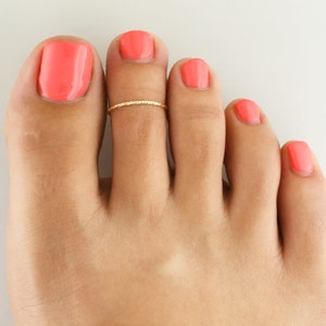 Glitter Toe Ring Toe Rings Midi Rings Skinny Toe Rings Minimalist Toe Ring Toe Ring Midi Ring Stackable Toe Ring TR31 Gold Filled