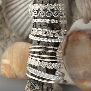 Zehenringe • Midi Ring • Minimalistischer Ring • Schlichter Ring • Zierlicher Ring • Stapelring • Wählen Sie einen Stil • Knöchelringe • Silberringe