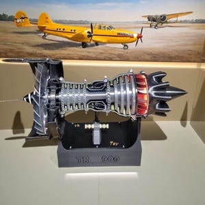 Handgjord 3D-utskriven glödande Trent 900-motormodell, modell av elektrisk turbofläktflygmotor, modell av flygplan/motormotormontering med ljus