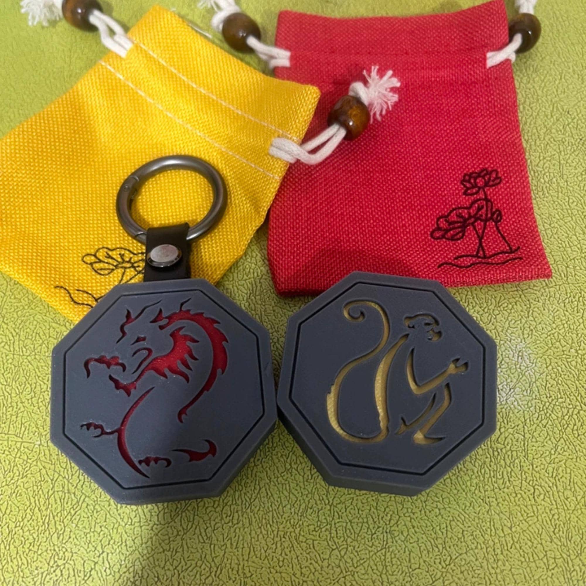 Jackie Chan Project Eagle キーホルダー 3D Printed Jackie Chan Adventures-12 Magic Talismans With Light