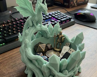 Soporte para dados de dragón STL, organizador de mesa para juegos de rol de fantasía con cristales (descarga digital)