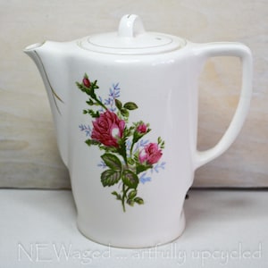Vintage Ceramic Teapot: Rose Motif, Gold Accents (Decorative)