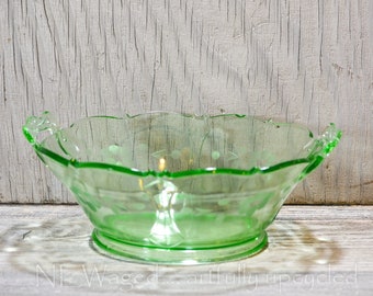 Green depression glass, collectible glassware, depressionware glass, floral design, with handles, vintage green glass bowl, salad bowl