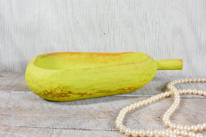 Shabby chic wood bowl, pear shaped, rustic home décor, jewelry holder, cute jewelry holder image 3