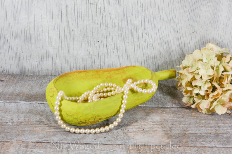 Shabby chic wood bowl, pear shaped, rustic home décor, jewelry holder, cute jewelry holder image 1