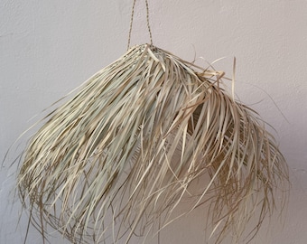 Handwoven Palm Fiber Pendant Light – Natural Parasol Style Lampshade – Rustic Palm Leaf Hanging Lamp