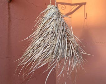 Handvävd palmbladshängelampa - Boho halmskärm