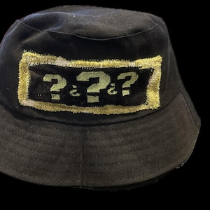 Tipper embroidered bucket hat