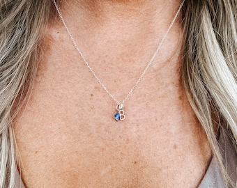 Collier initial délicat avec pierre de naissance • Collier avec pierre de naissance • Collier initiale avec pierre de naissance • Collier personnalisé • Collier pour maman