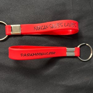 Narcan Saves Lives Keychain