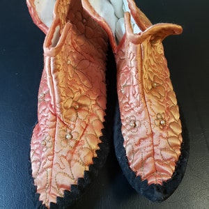 Vintage Geisha Pearl&#39;s embroidered genuine leather sole size 6-7 1/2