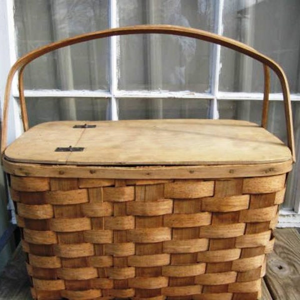 Vintage Wood Picnic Basket - XLarge