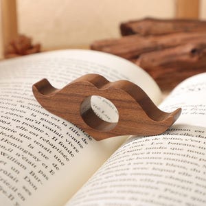 Suporte de página de polegar de madeira para livros, Abridor de páginas de livros, Presente de aniversário, Presente para amantes de livros, Suporte de página de anel de leitura, Acessórios para livros