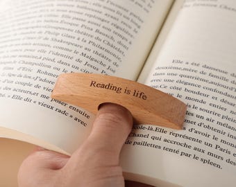 Personalized Book Wooden Thumb Page Holder, Custom Reading Finger Ring Page Holder, Anniversary Gift, Gift For Book Lovers, Book Accessories