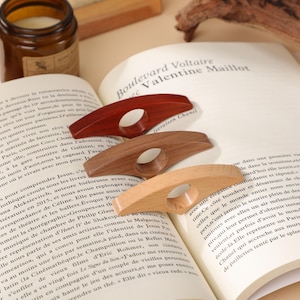 Suporte de página de polegar de madeira, espalhador de páginas de livro, presente de aniversário, presente para amantes de livros, suporte de página de anel de leitura, acessórios para livros