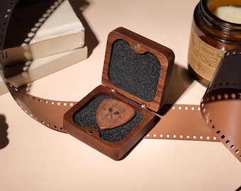 Personalized Guitar Picks Box, Wood Guitar Plectrum Case Organizer,Guitar Pick Holder Storage,Gift for Guitarist Musician,Guitar Player Gift