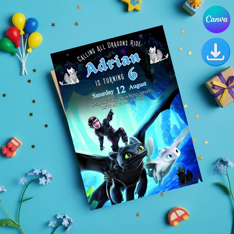 Pu&ograve; includere: Un invito di compleanno con il testo "CALLING ALL DRAGONS RIDE" e "Adrian IS TURNING 6". L'invito presenta un'illustrazione a tema drago con un ragazzo che cavalca un drago. Lo sfondo &egrave; blu.